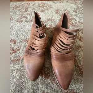 Free people cut out brown booties size 8